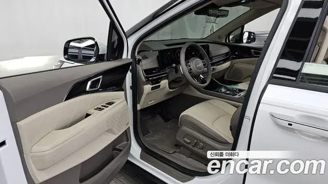 Kia Carnival 2024 — Photo 10/20