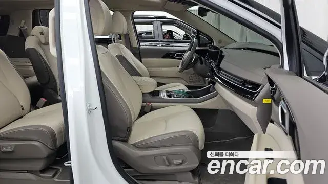 Kia Carnival 2024 — Photo 11/20