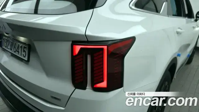 Kia Sorento 2024 — Şəkil 29/33