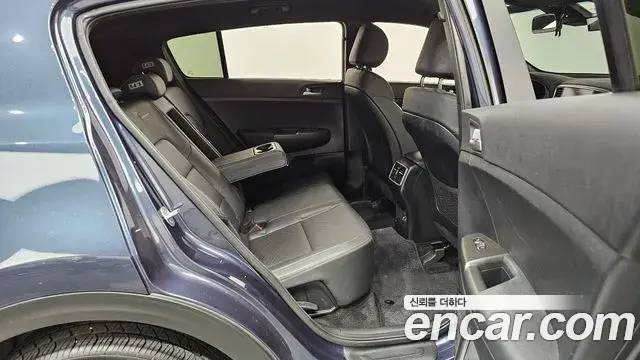 Kia Sportage The Bold 2018 — Şəkil 9/34