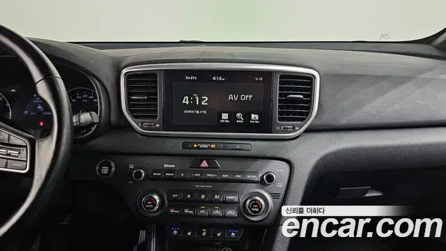 Kia Sportage The Bold 2018 — Şəkil 30/34