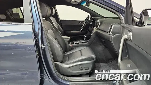 Kia Sportage The Bold 2018 — Şəkil 10/34