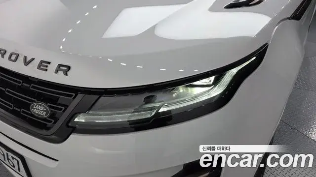 Land Rover Range Rover Evoque 2025 — ფოტო 34/34