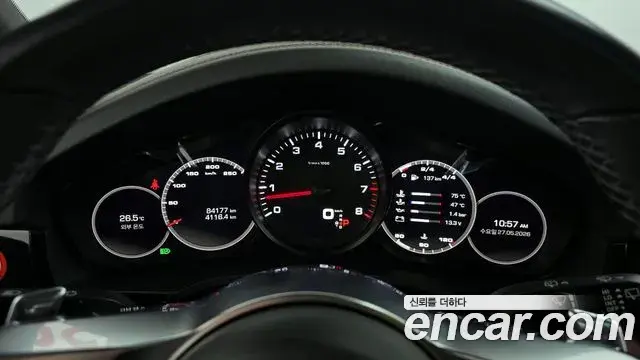 Porsche Cayenne 2019 — Photo 18/33