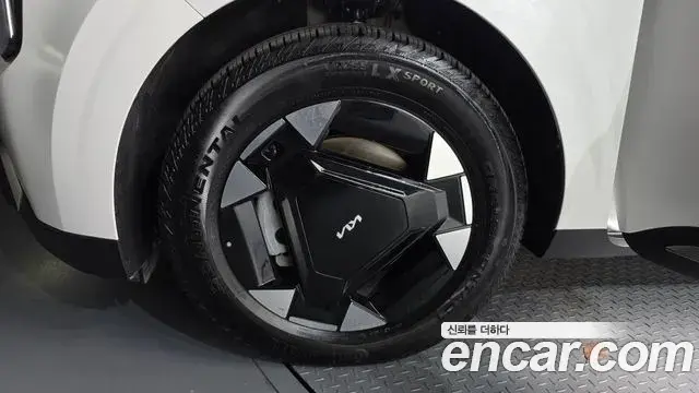 Kia Carnival 2025 — Photo 9/20