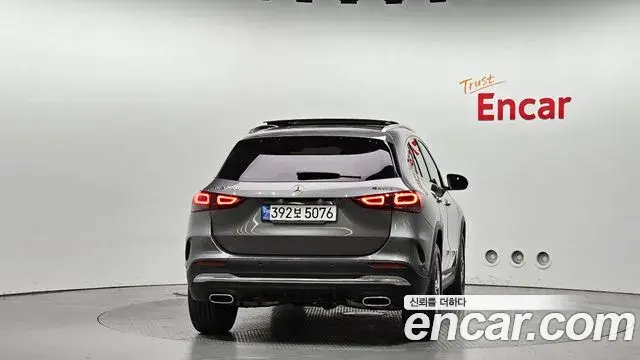 Mercedes-Benz GLA-Class 2023 — Фото 3/20