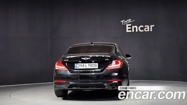 Genesis G70 2020 — ფოტო 13/20