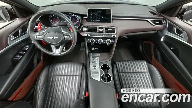 Genesis G70 2020 — ფოტო 7/20