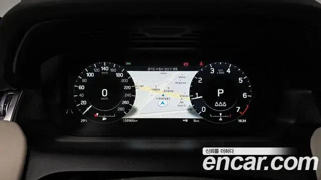 Land Rover Discovery Sport 2021 — Фото 8/20