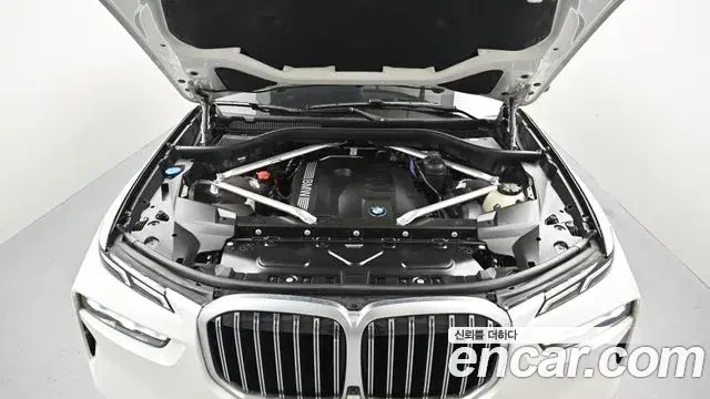 BMW X7 2023 — Photo 9/20