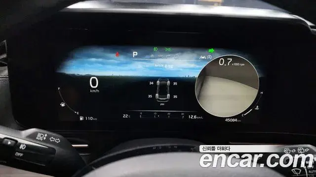 Kia Carnival 2021 — Фото 8/20