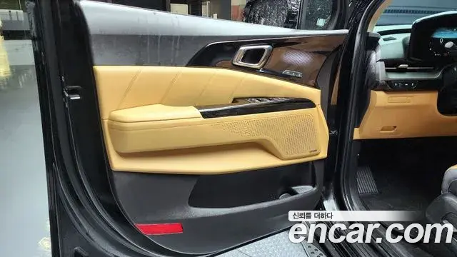 Kia Carnival 2021 — Photo 32/36