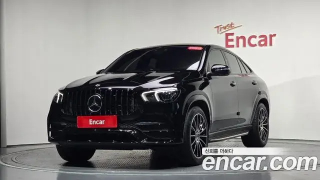 Mercedes-Benz GLE-Class 2022 — Photo 1/34