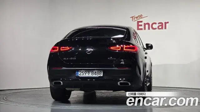 Mercedes-Benz GLE-Class 2022 — Photo 14/34