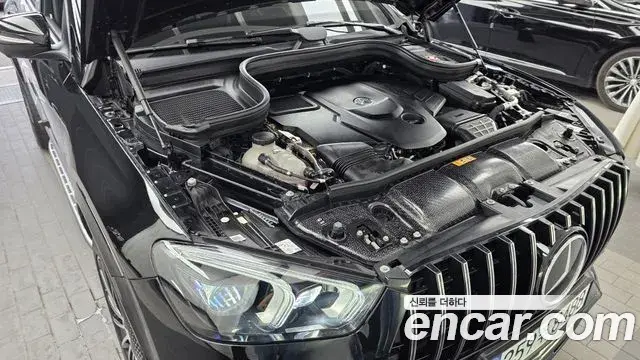 Mercedes-Benz GLE-Class 2022 — Photo 18/34