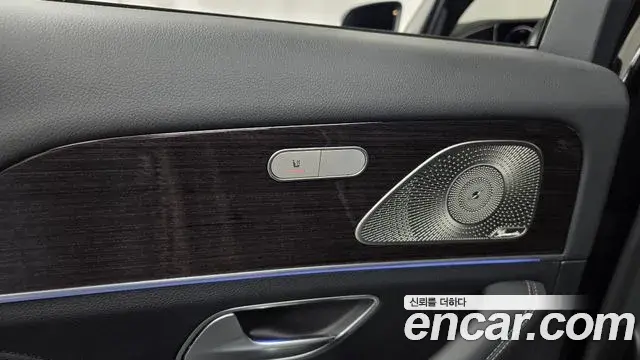 Mercedes-Benz GLE-Class 2022 — Photo 15/34