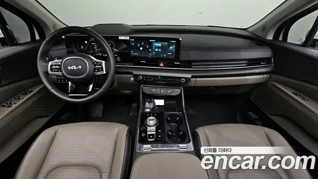 Kia Carnival 2024 — Şəkil 2/20
