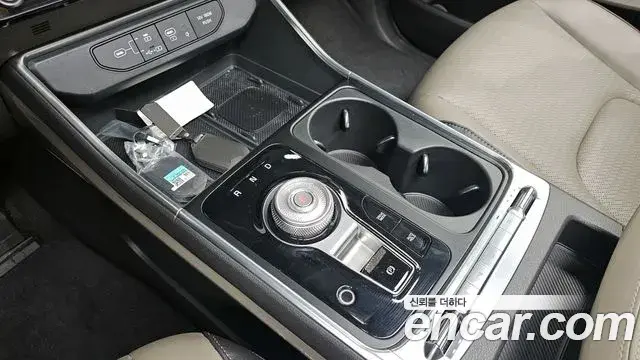 Kia Carnival 2024 — Şəkil 11/20