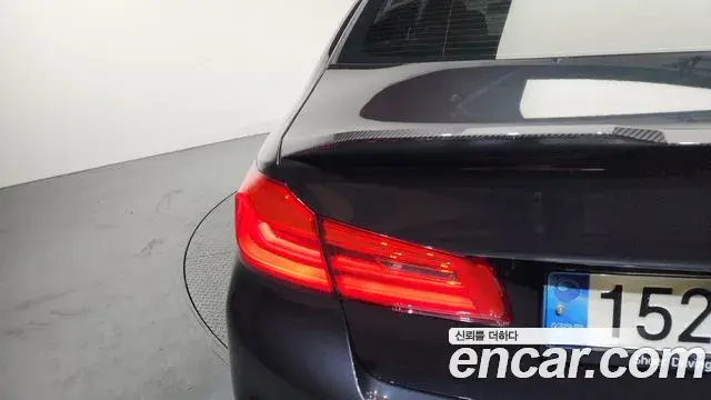 BMW M5 2020 — ფოტო 12/33