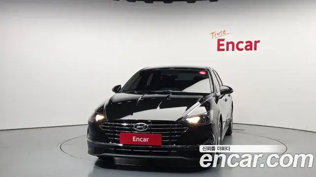 Hyundai Sonata Hybrid 2019 — Photo 11/20
