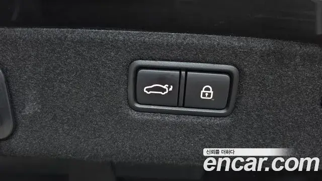 Genesis G70 2019 — ფოტო 15/35