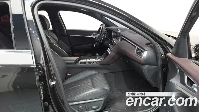 Genesis G70 2019 — ფოტო 23/35