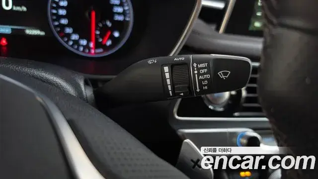 Genesis G70 2019 — ფოტო 7/35