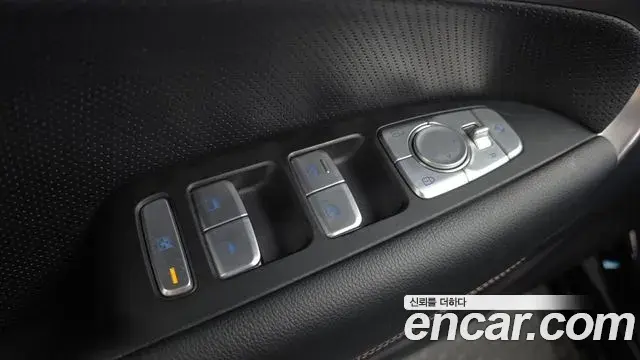 Genesis G70 2019 — ფოტო 2/35