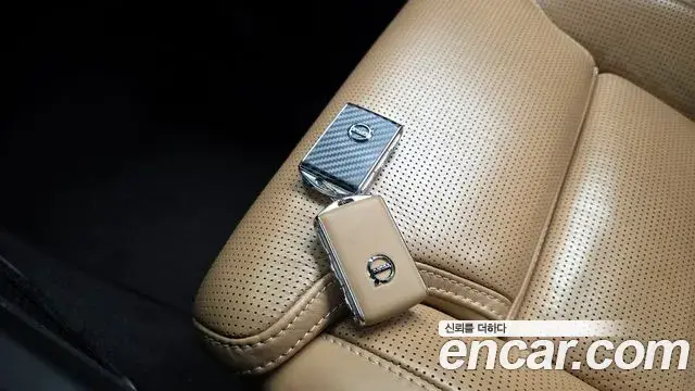 Volvo XC90 2019 — Şəkil 37/37