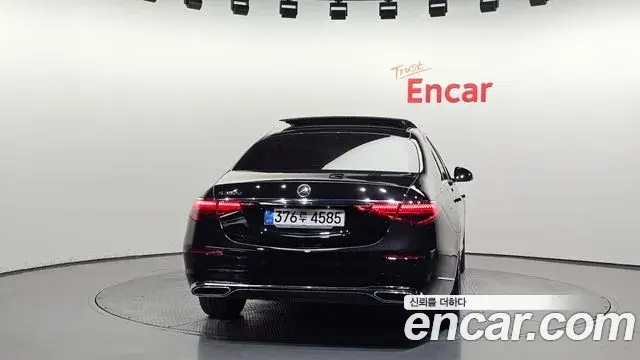 Mercedes-Benz S-Class 2022 — Фото 4/20
