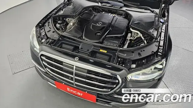 Mercedes-Benz S-Class 2022 — Фото 6/20