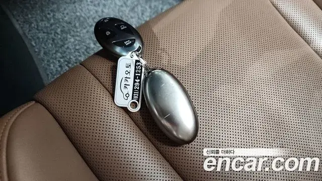 Hyundai Grandeur 2023 — Фото 15/20