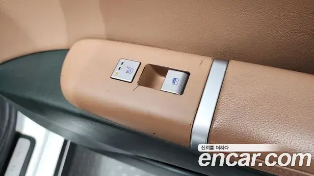 Hyundai Grandeur 2023 — Фото 19/20