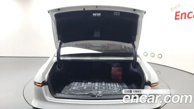 Hyundai Grandeur 2023 — Фото 20/20