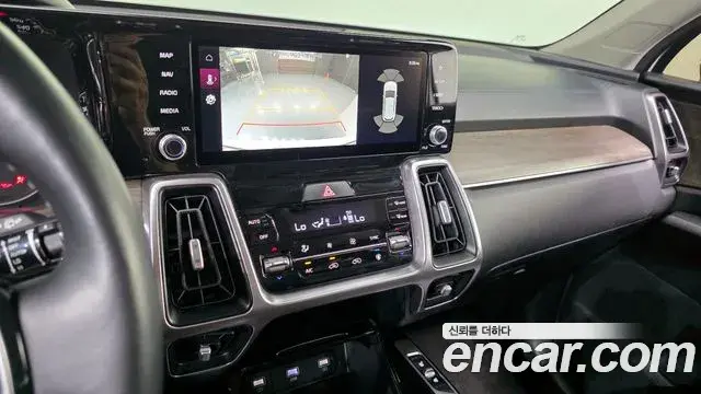 Kia Sorento 2021 — Şəkil 18/33