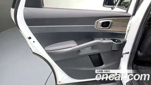 Kia Sorento 2021 — Şəkil 7/33