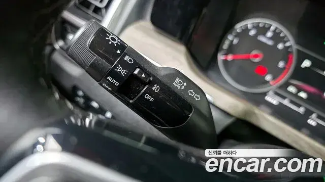 Kia Sorento 2021 — Şəkil 29/33