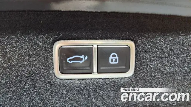 Genesis G90 2023 — Şəkil 18/40