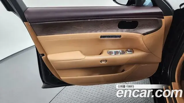Genesis G90 2023 — Şəkil 22/40