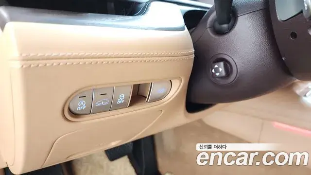 Genesis G90 2023 — Şəkil 38/40