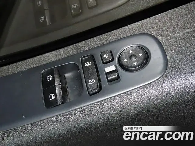 Hyundai Staria 2023 — Photo 9/19