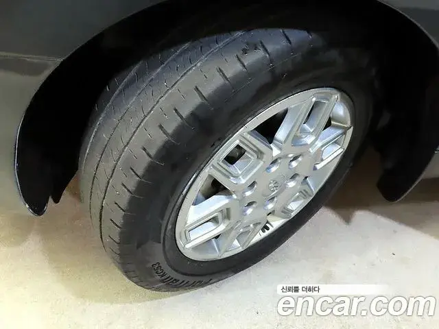 Hyundai Staria 2023 — Photo 17/19