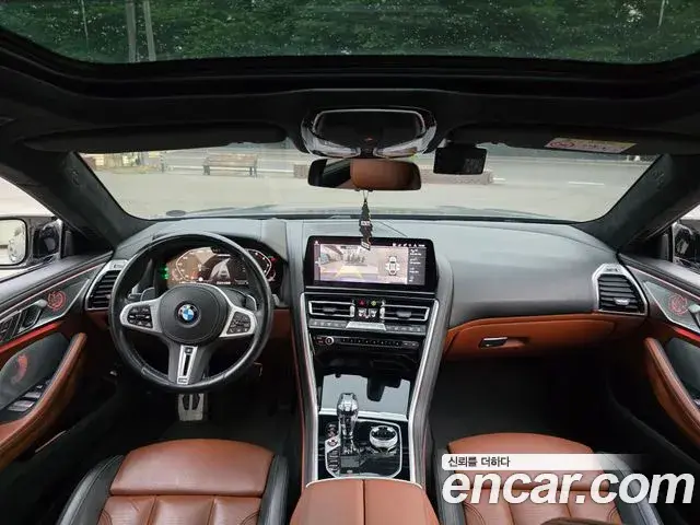 BMW 8 Series 2022 — ფოტო 5/13