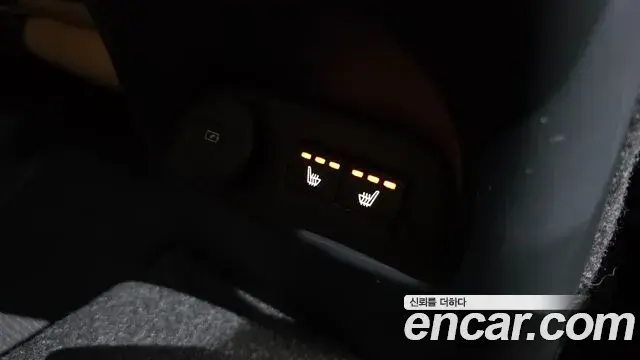 Volvo XC40 2021 — Şəkil 6/31