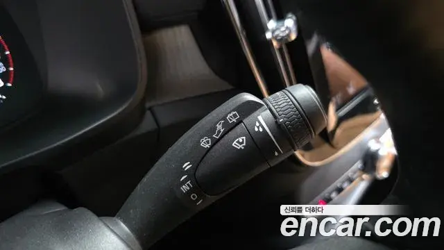 Volvo XC40 2021 — Şəkil 3/31