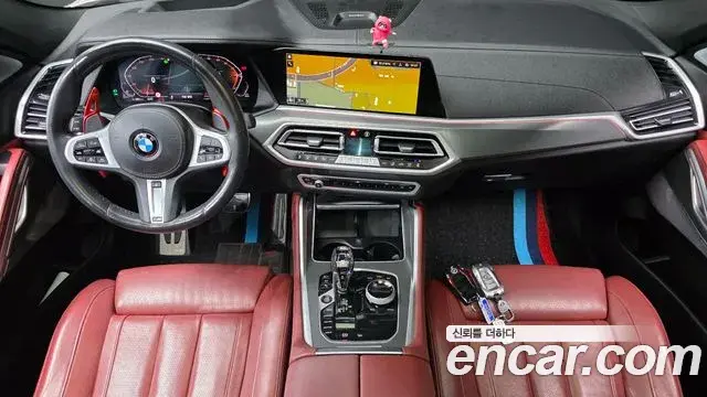 BMW X6 2021 — Photo 27/39