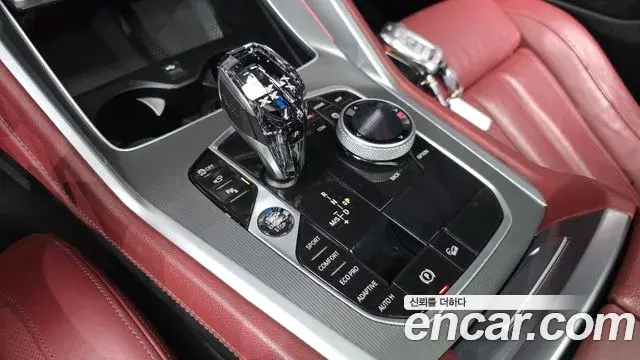 BMW X6 2021 — Photo 23/39