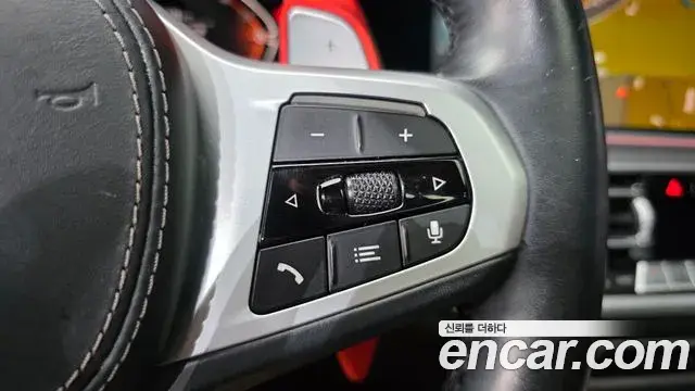 BMW X6 2021 — Photo 10/39