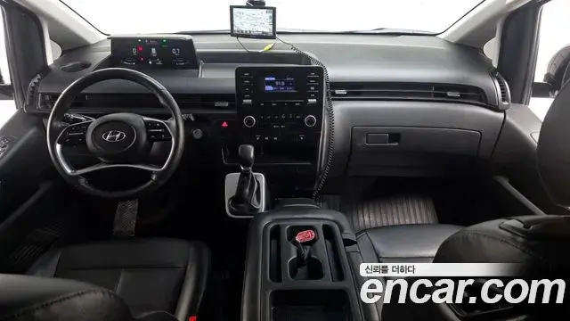 Hyundai Staria 2021 — Şəkil 10/33