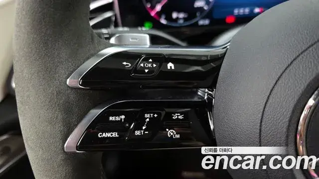 Mercedes-Benz E-Class 2025 — Photo 15/20